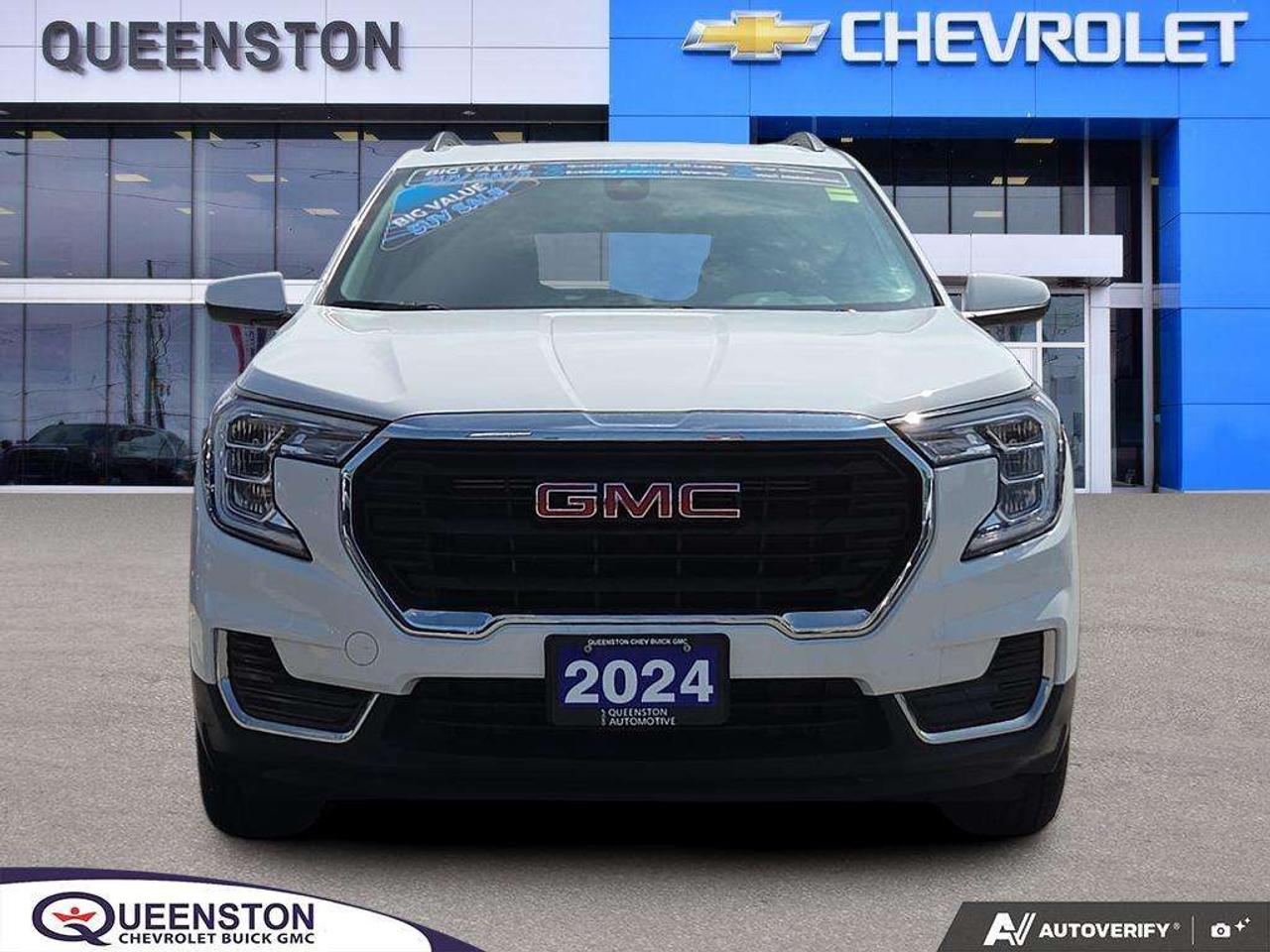 2024 GMC Terrain SLE   OFF LEASE   ALL WEATHER TIRES   CARPLAY Photo