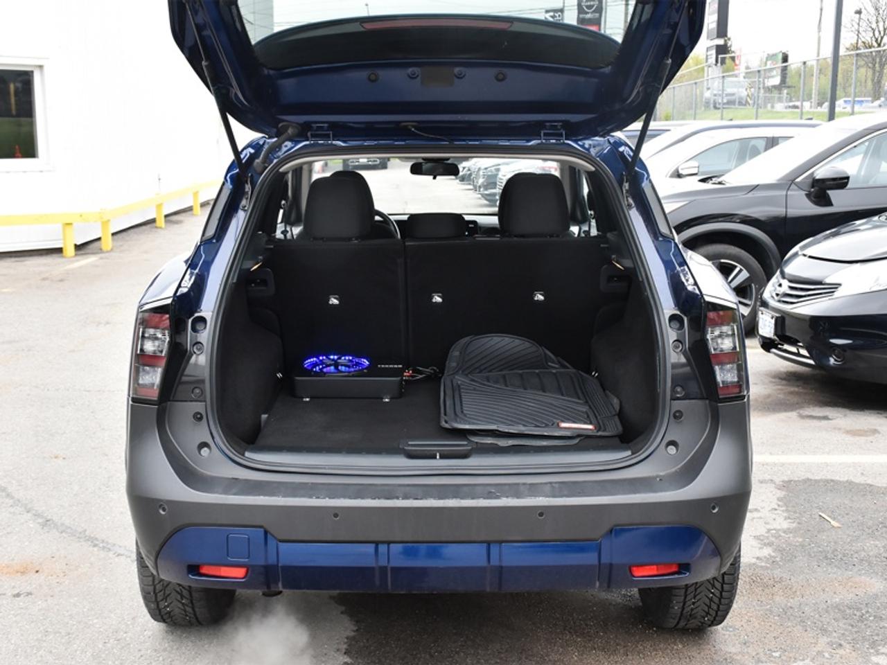 2025 Nissan Kicks SV   Heated Seats   Heated Steering   Remote Start Photo