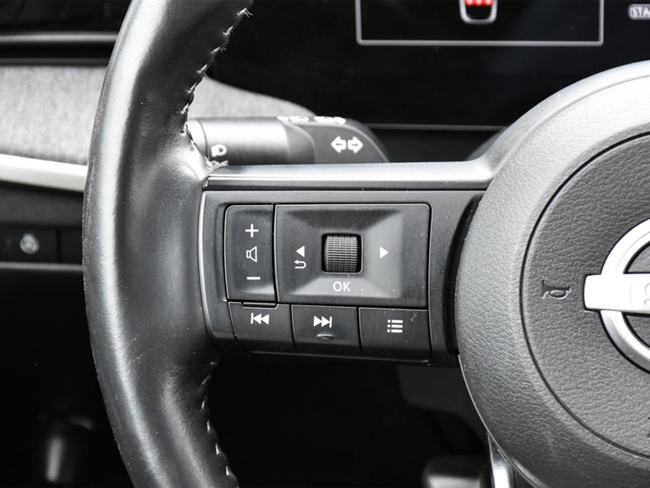 2025 Nissan Kicks SV   Heated Seats   Heated Steering   Remote Start Photo