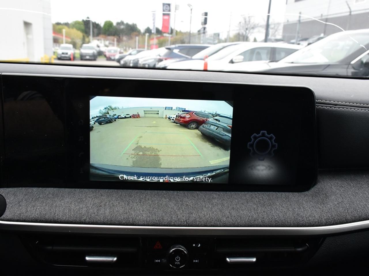 2025 Nissan Kicks SV   Heated Seats   Heated Steering   Remote Start Photo