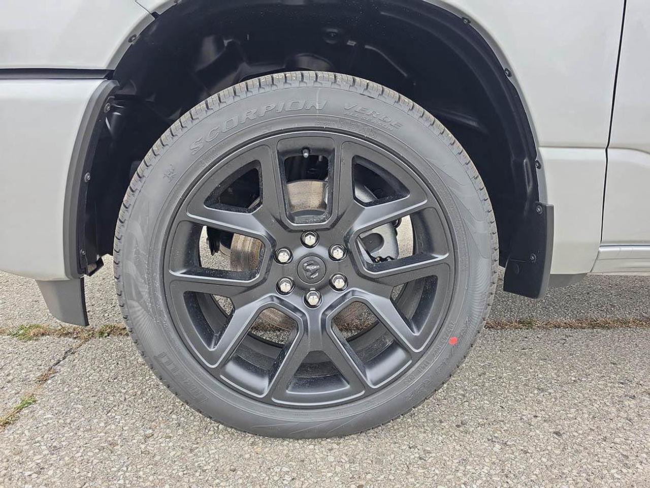 2027 RAM 1500 Sport|5.7L HEMI|LEATHER|4X4|SILVER|NIGHT EDITION|CREW CAB Photo