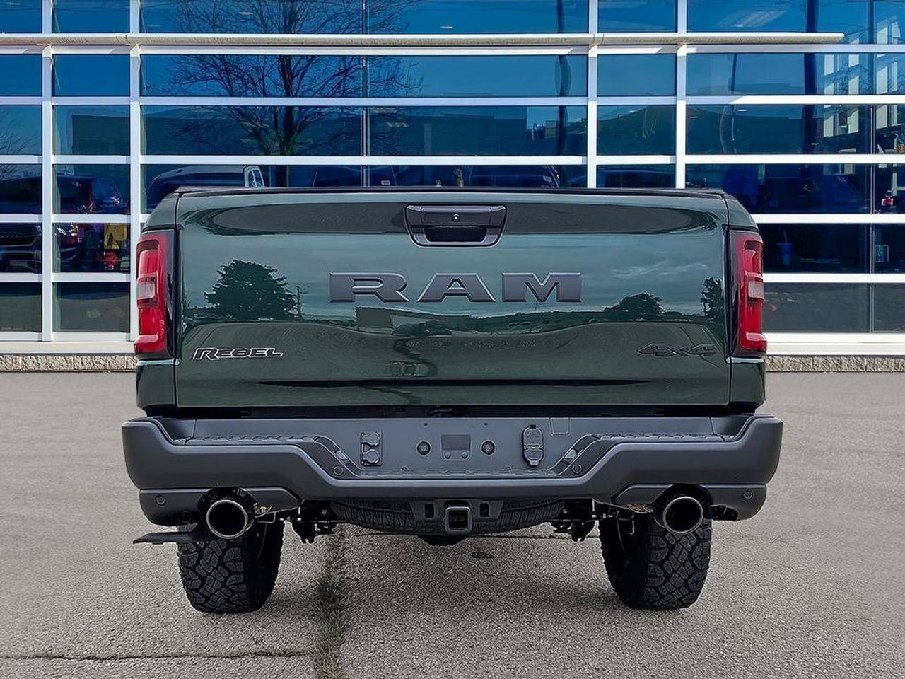 2027 RAM 1500 Rebel LEVEL2|PANO ROOF|SIDE STEPS| TRI FOLD TONNEAU| BED UTLIILTY GROUP| 5.7L HEMI Photo3