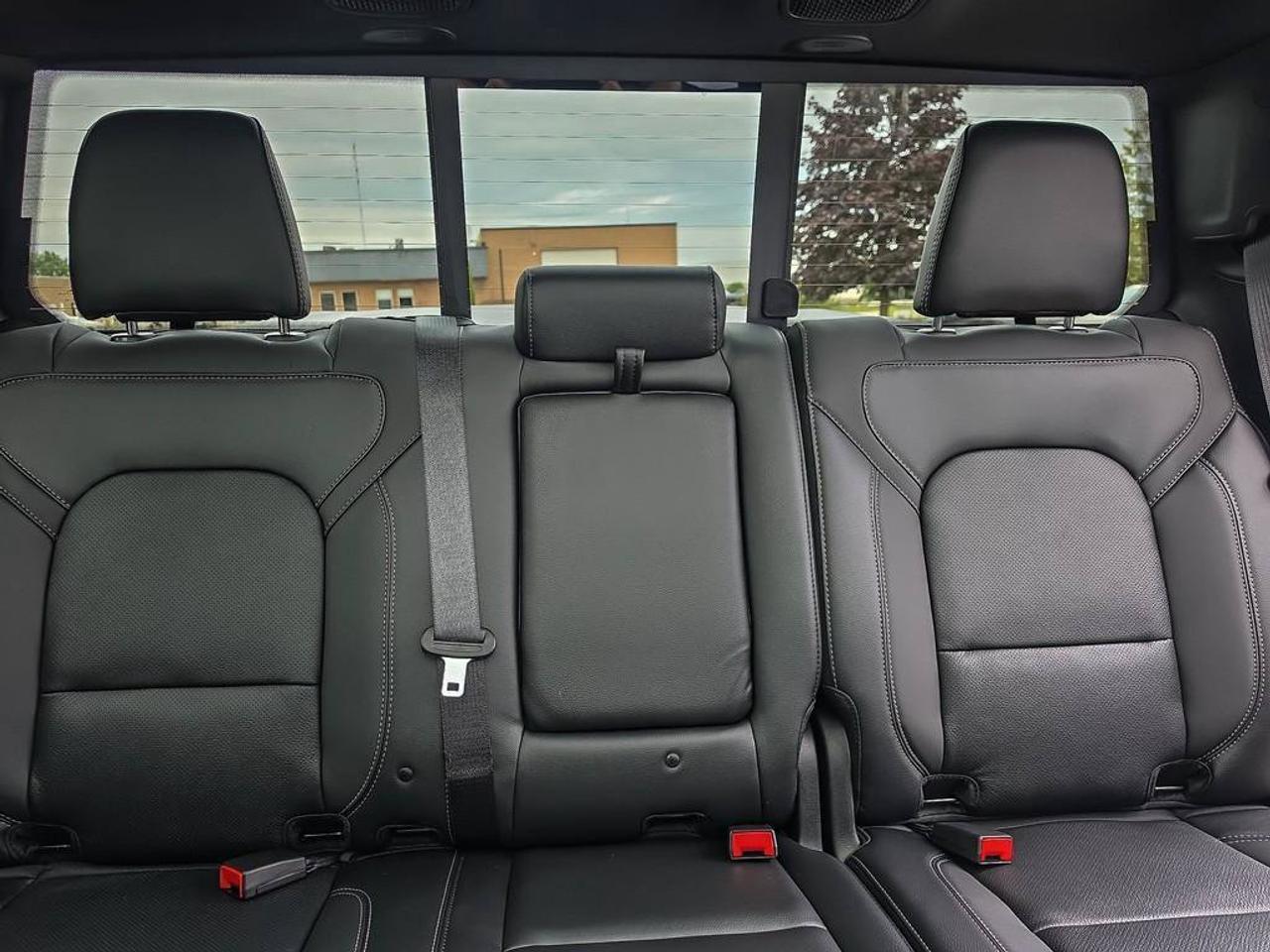 2027 RAM 1500 Rebel LEVEL2|PANO ROOF|SIDE STEPS| TRI FOLD TONNEAU| BED UTLIILTY GROUP| 5.7L HEMI Photo