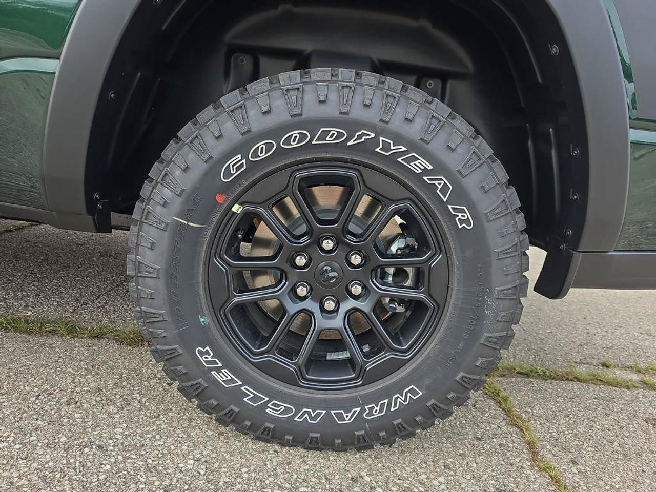2027 RAM 1500 Rebel LEVEL2|PANO ROOF|SIDE STEPS| TRI FOLD TONNEAU| BED UTLIILTY GROUP| 5.7L HEMI Photo