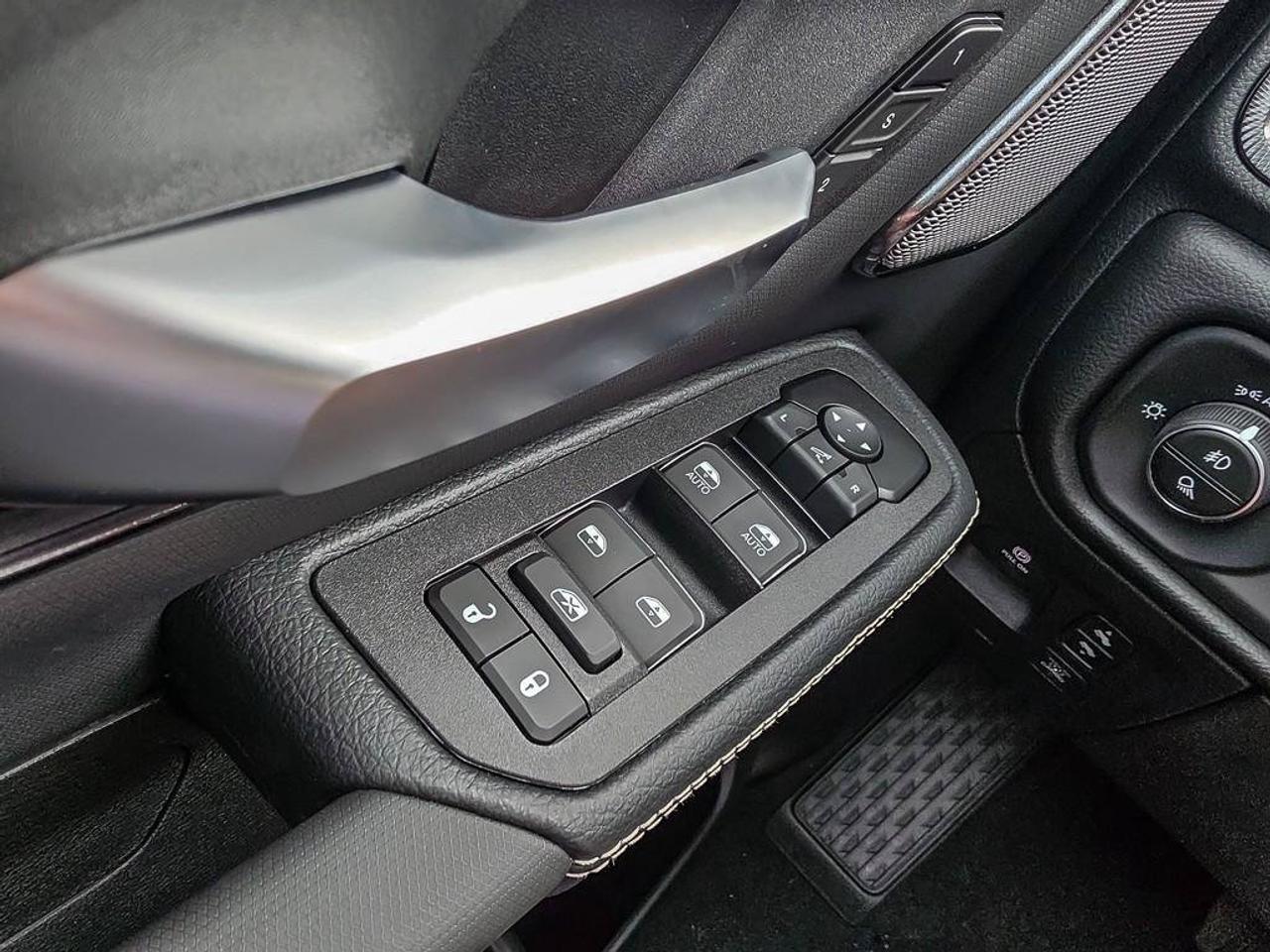 2027 RAM 1500 Rebel LEVEL2|PANO ROOF|SIDE STEPS| TRI FOLD TONNEAU| BED UTLIILTY GROUP| 5.7L HEMI Photo