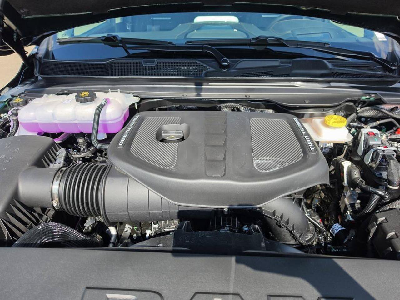 2027 RAM 1500 Tungsten3.0L|TRILER BRAKE CONTROL|BED UTILITY GROUP|POWER STEPS|PANO SUNROOF|4X4 Photo