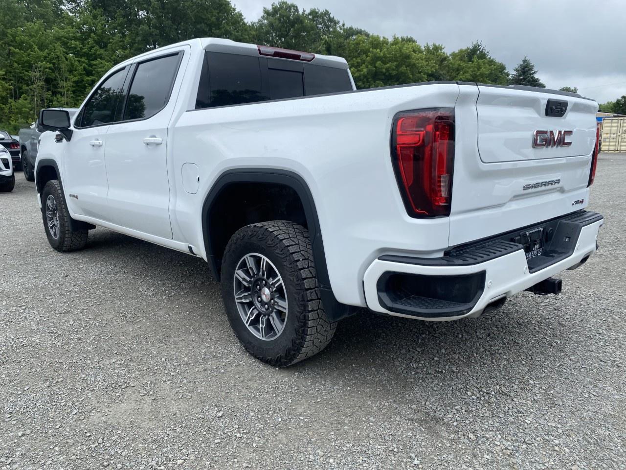 2026 GMC Sierra 1500 Crew Cab Short Box 4-Wheel Drive AT4 Photo3