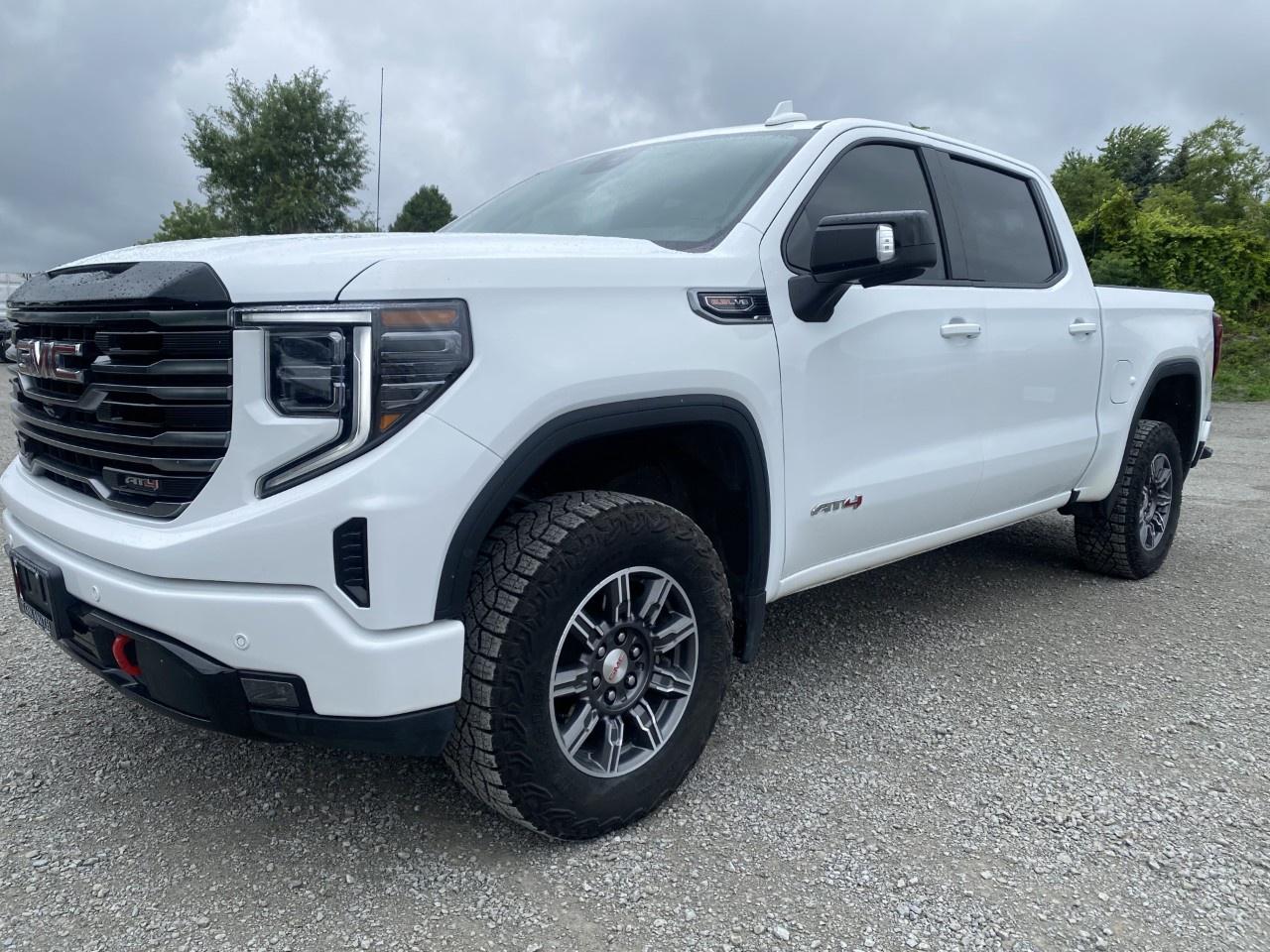 2026 GMC Sierra 1500 Crew Cab Short Box 4-Wheel Drive AT4 Photo1