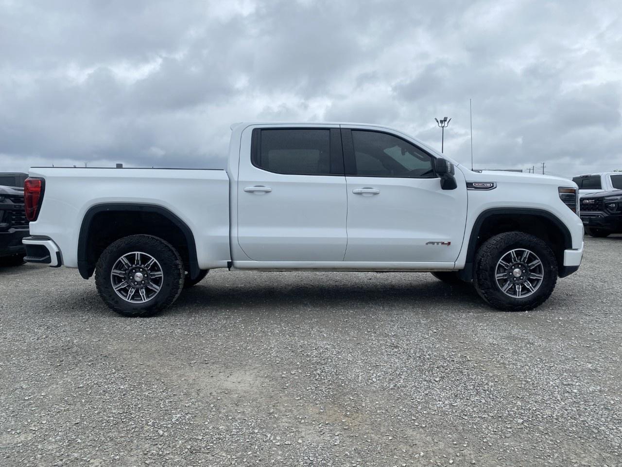 2026 GMC Sierra 1500 Crew Cab Short Box 4-Wheel Drive AT4 Photo
