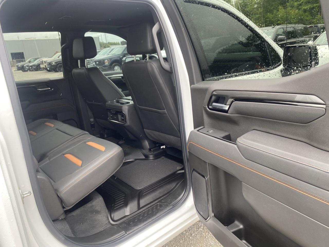 2026 GMC Sierra 1500 Crew Cab Short Box 4-Wheel Drive AT4 Photo