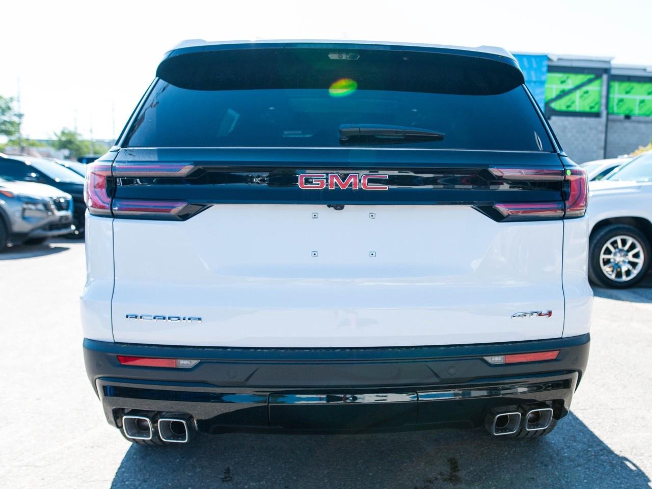 2027 GMC Acadia AWD AT4 Photo