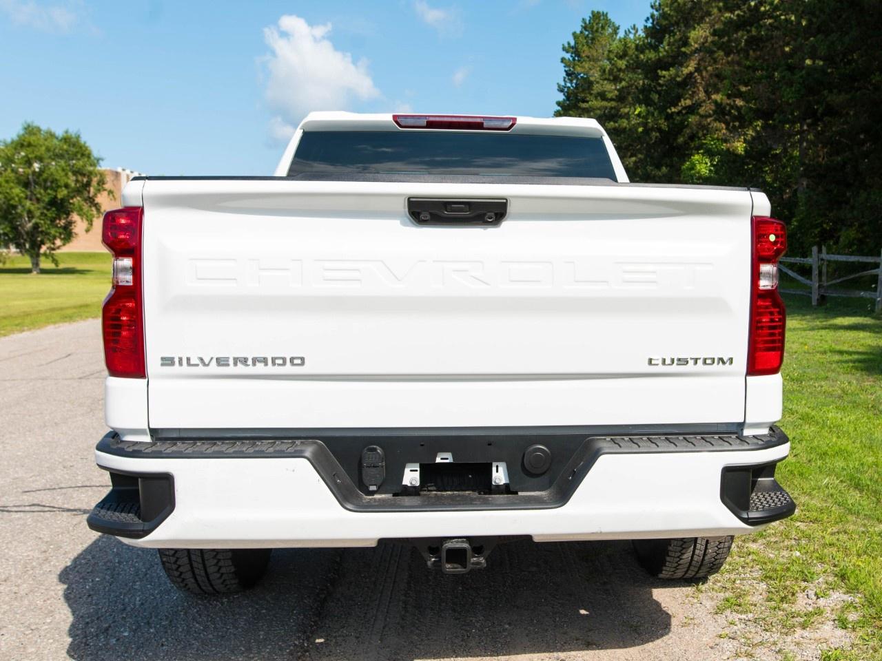 2026 Chevrolet Silverado 1500 Crew Cab Short Box 4-Wheel Drive Custom Photo3