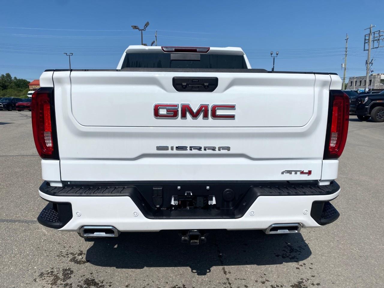 2025 GMC Sierra 1500 Crew Cab Short Box 4-Wheel Drive AT4 Photo