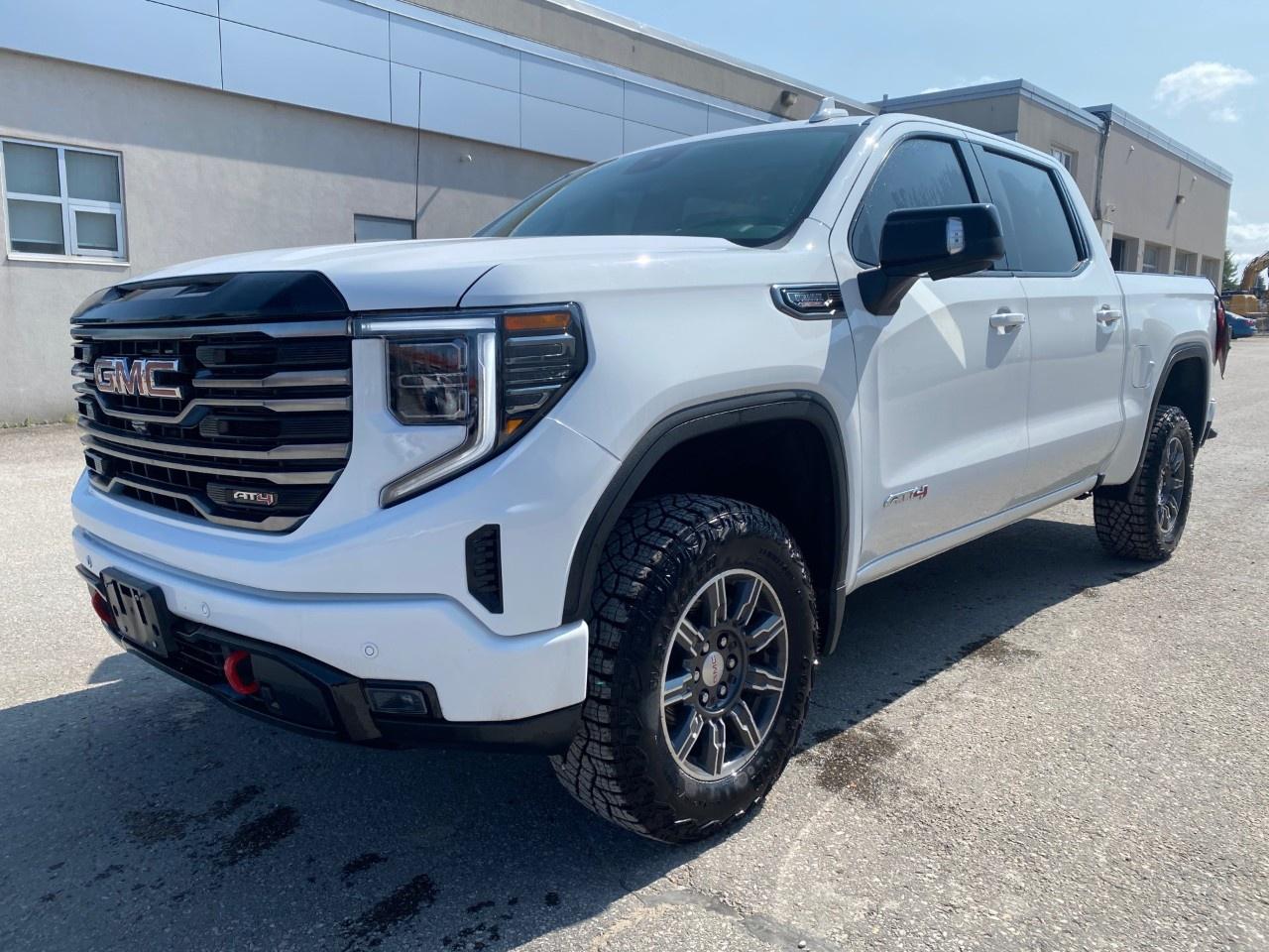 2025 GMC Sierra 1500 Crew Cab Short Box 4-Wheel Drive AT4 Photo1