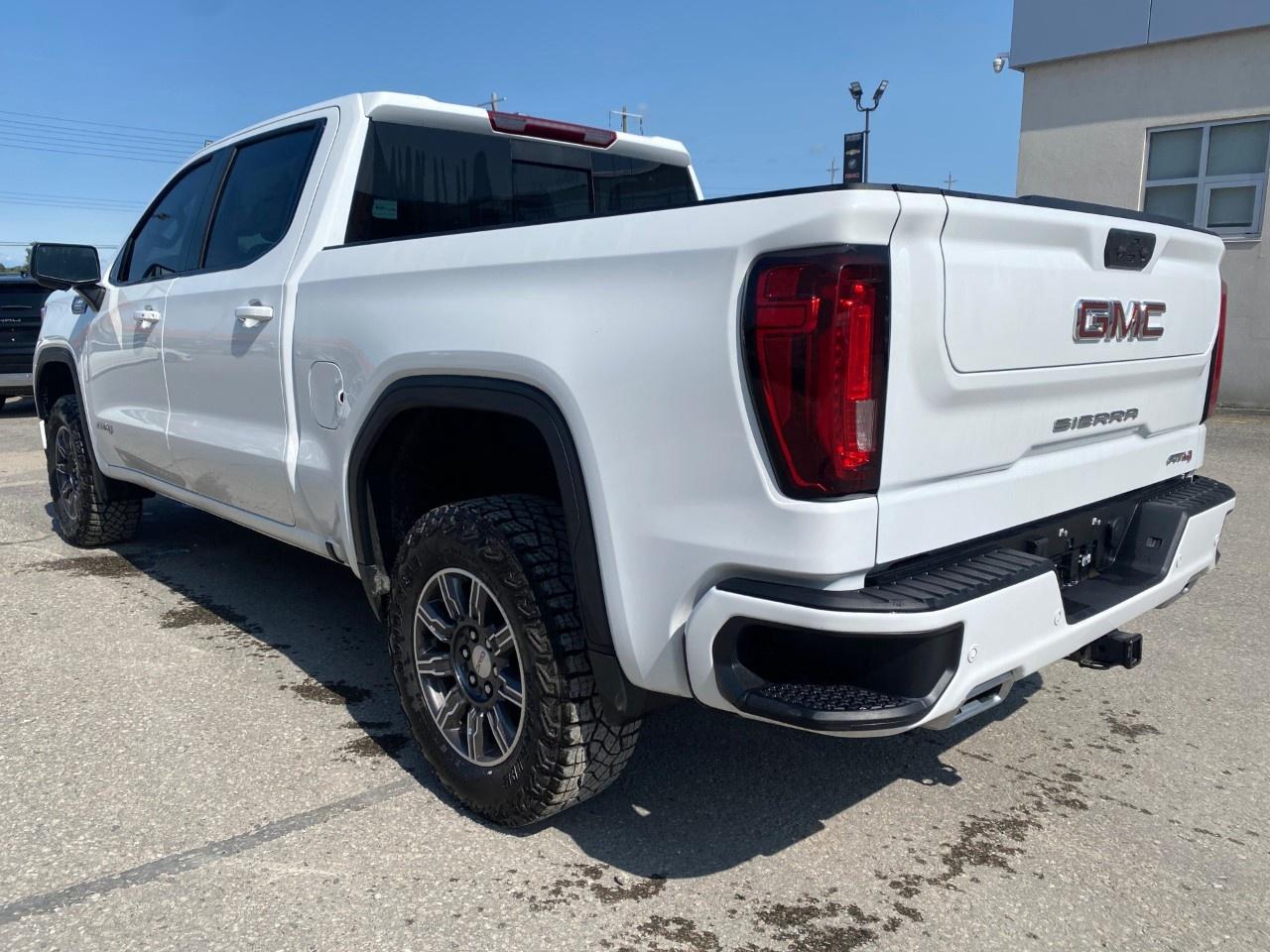 2025 GMC Sierra 1500 Crew Cab Short Box 4-Wheel Drive AT4 Photo3