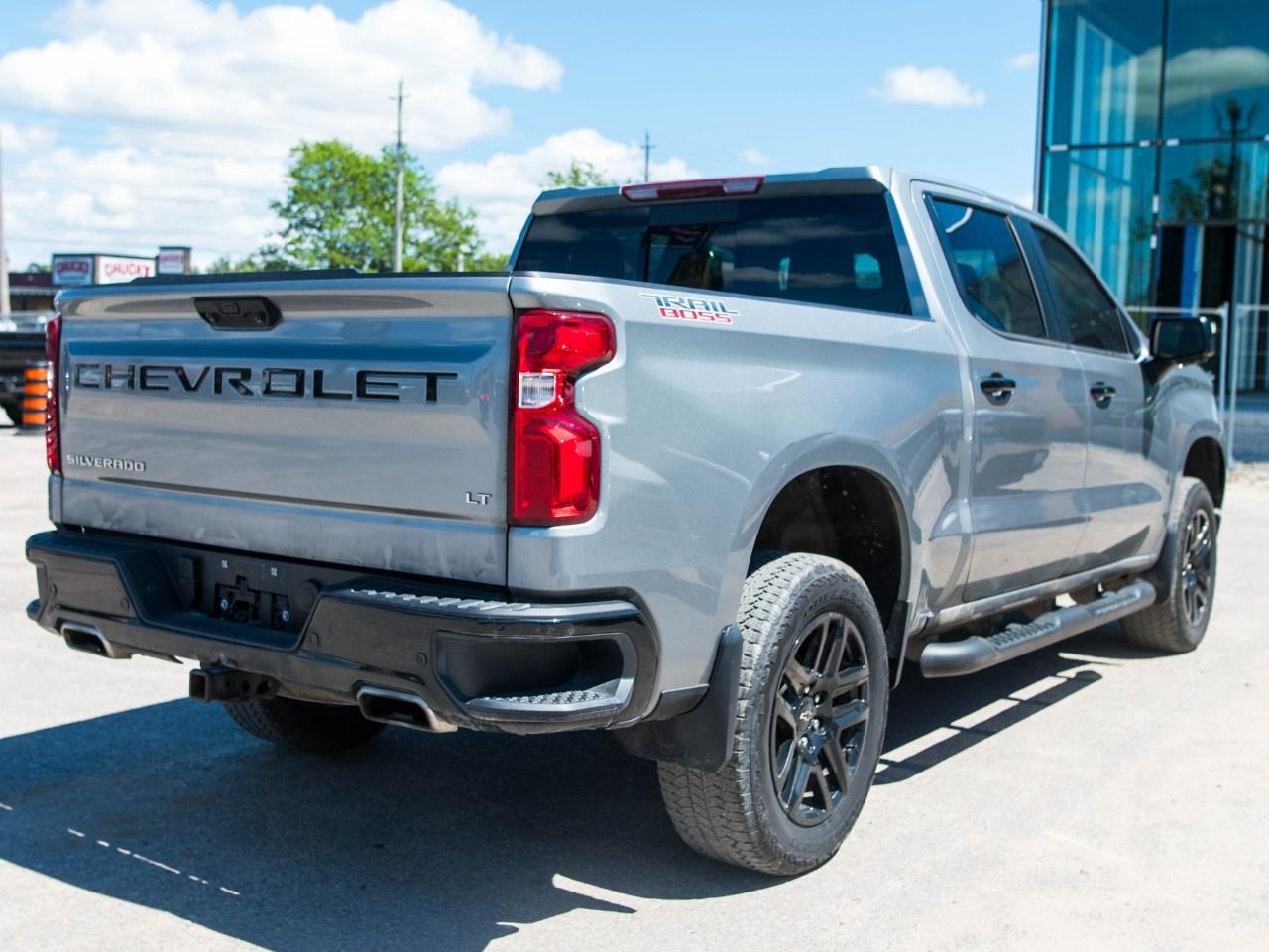 2024 Chevrolet Silverado 1500 Crew Cab Short Box 4-Wheel Drive LT Trail Boss Photo