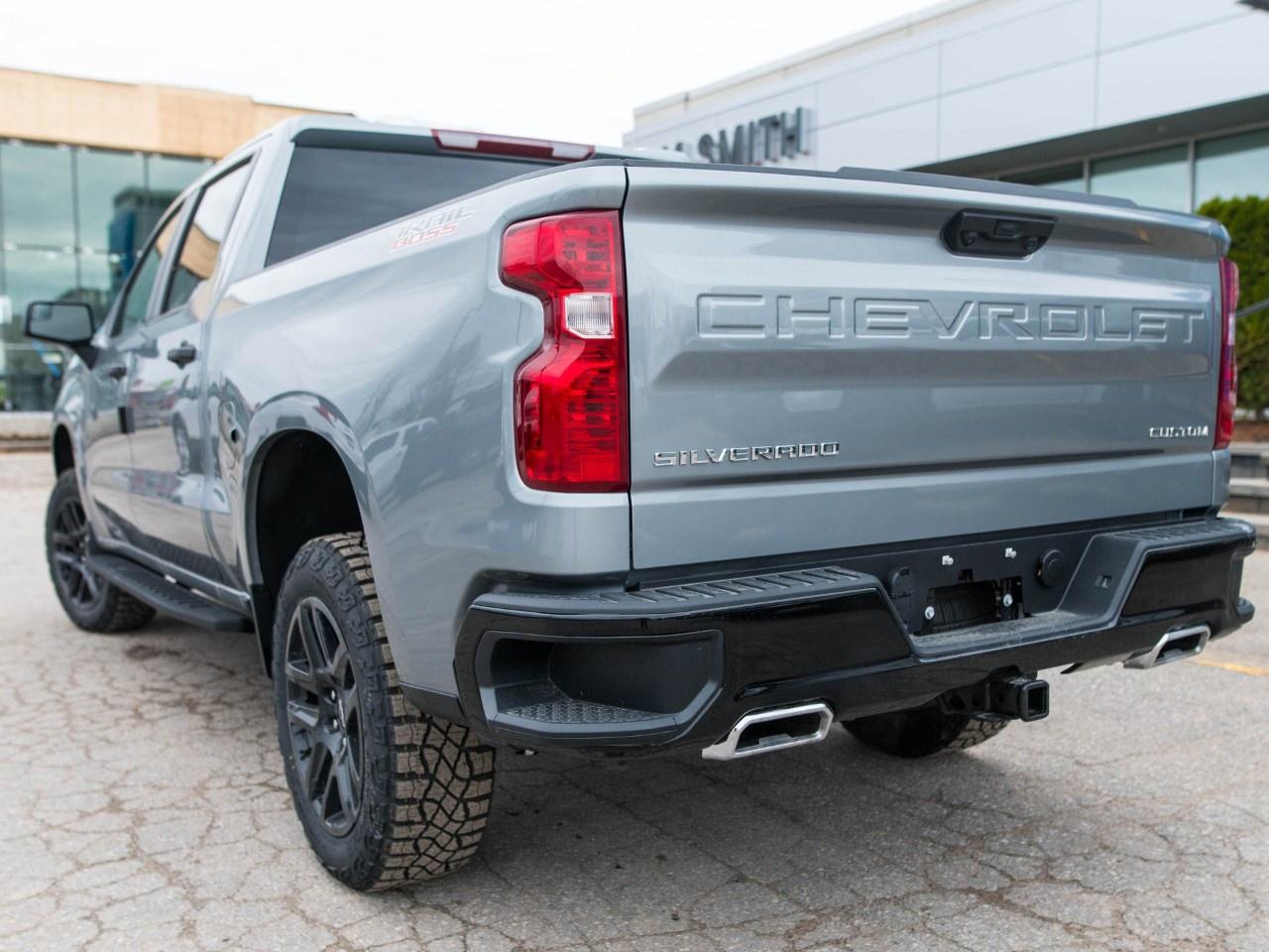 2026 Chevrolet Silverado 1500 Crew Cab Short Box 4-Wheel Drive Custom Trail Boss Photo