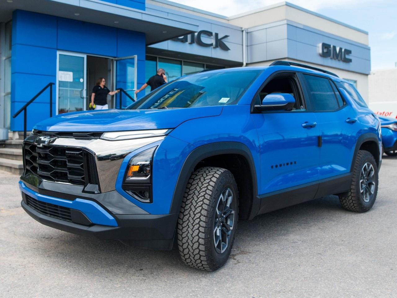 2026 Chevrolet Equinox AWD ACTIV Photo0