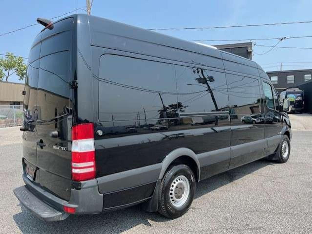 2011 Mercedes-Benz Sprinter  Photo