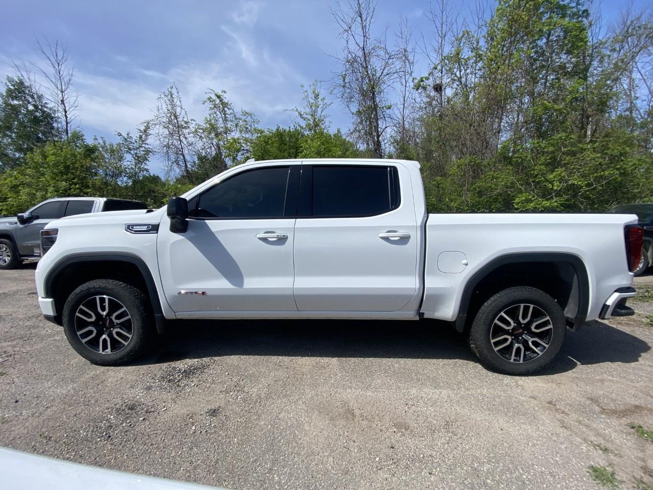 2025 GMC Sierra 1500 Crew Cab Short Box 4-Wheel Drive AT4 Photo
