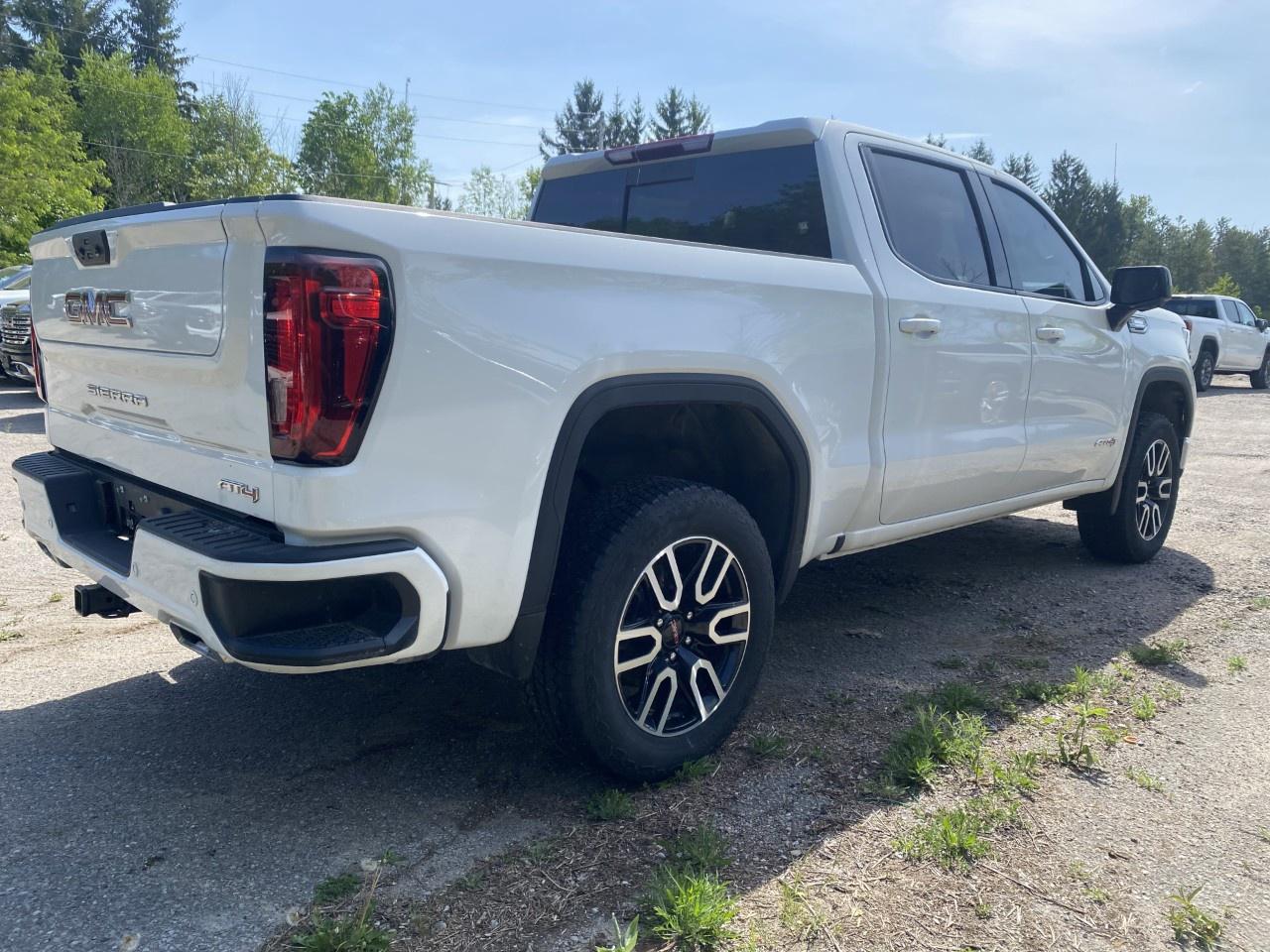 2025 GMC Sierra 1500 Crew Cab Short Box 4-Wheel Drive AT4 Photo