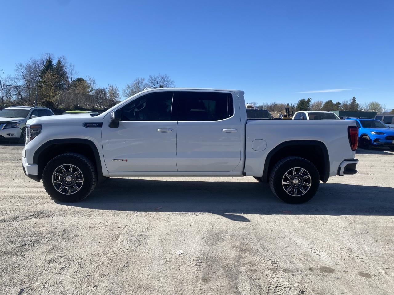 2026 GMC Sierra 1500 Crew Cab Short Box 4-Wheel Drive AT4 Photo2
