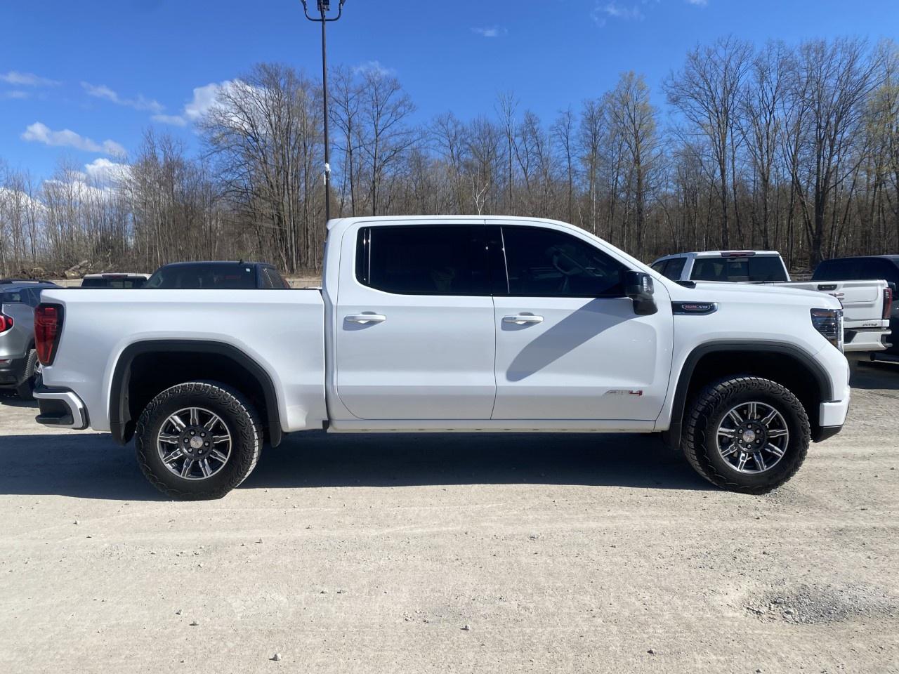 2026 GMC Sierra 1500 Crew Cab Short Box 4-Wheel Drive AT4 Photo