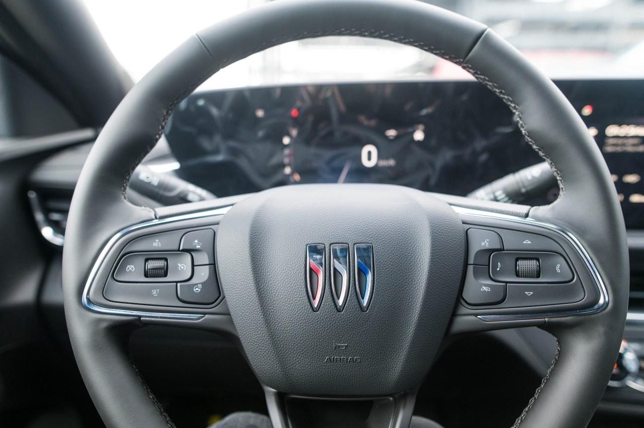 2026 Buick Envista FWD 4dr Preferred Photo