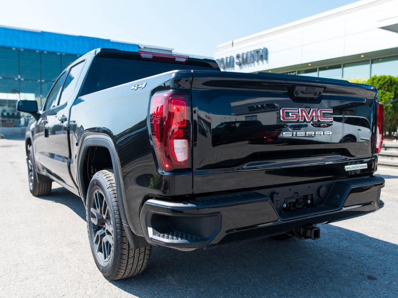 2026 GMC Sierra 1500 Crew Cab Short Box 4-Wheel Drive Elevation Photo
