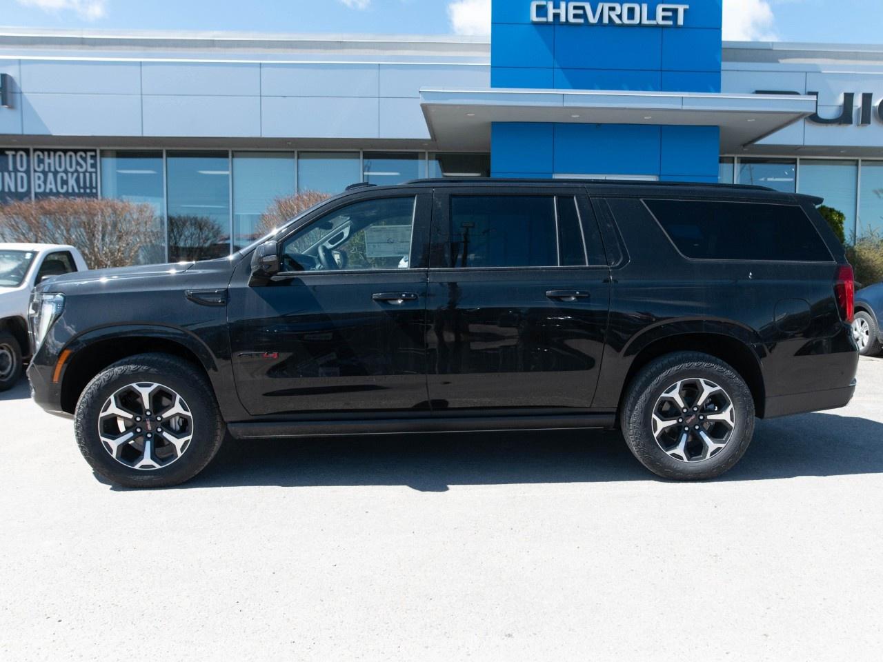 2026 GMC Yukon XL 4WD 4dr AT4 Photo1