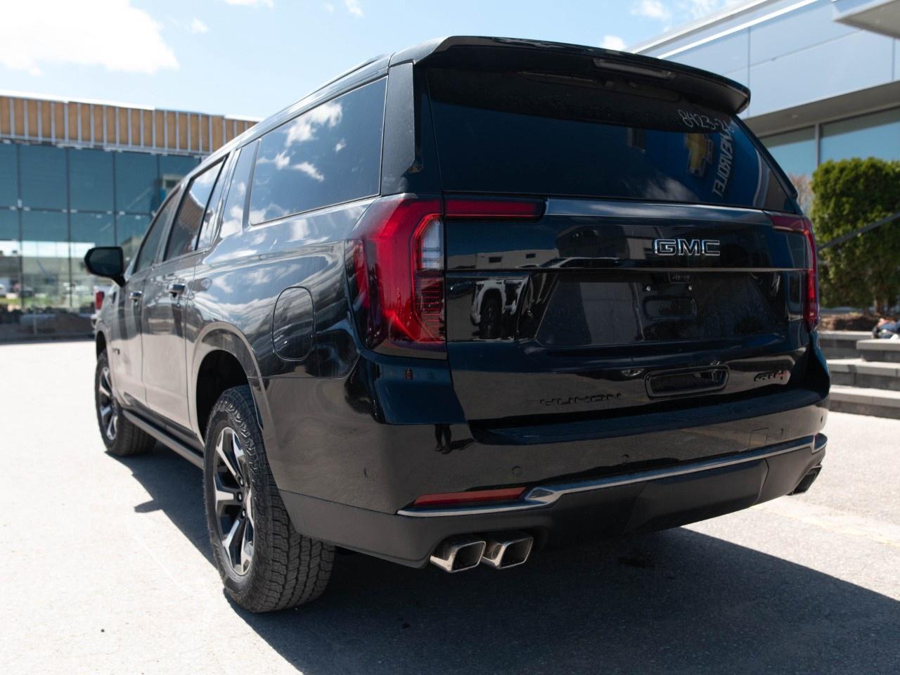 2026 GMC Yukon XL 4WD 4dr AT4 Photo