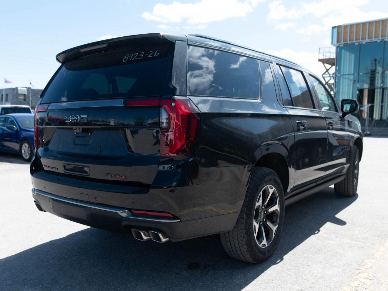 2026 GMC Yukon XL 4WD 4dr AT4 Photo