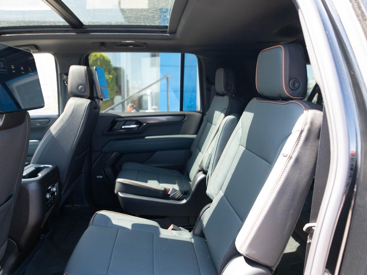 2026 GMC Yukon XL 4WD 4dr AT4 Photo