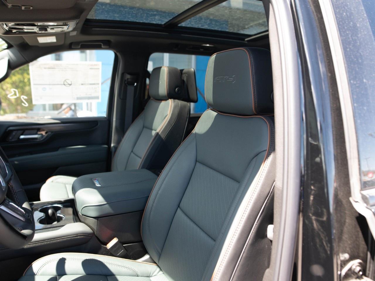 2026 GMC Yukon XL 4WD 4dr AT4 Photo