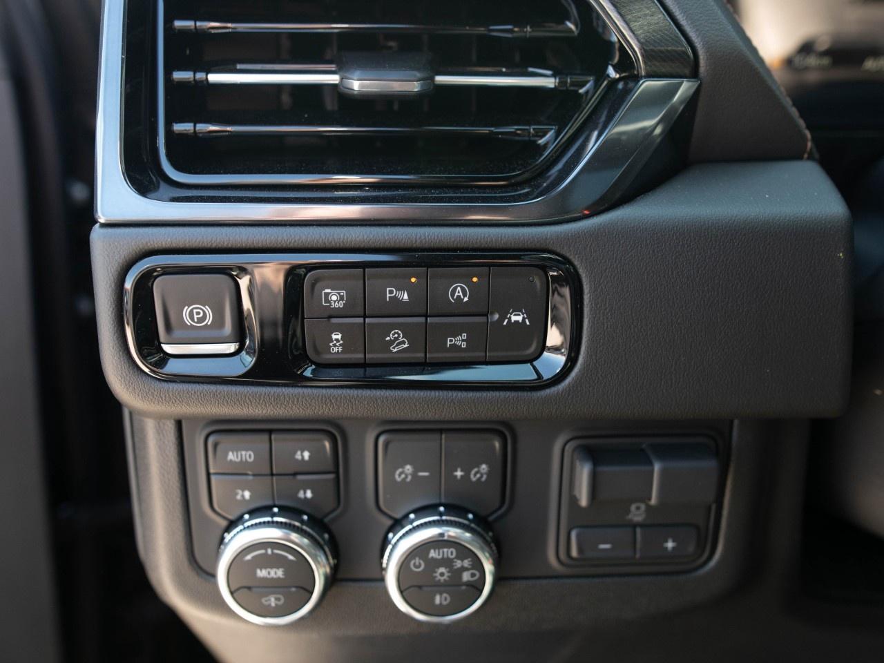 2026 GMC Yukon XL 4WD 4dr AT4 Photo
