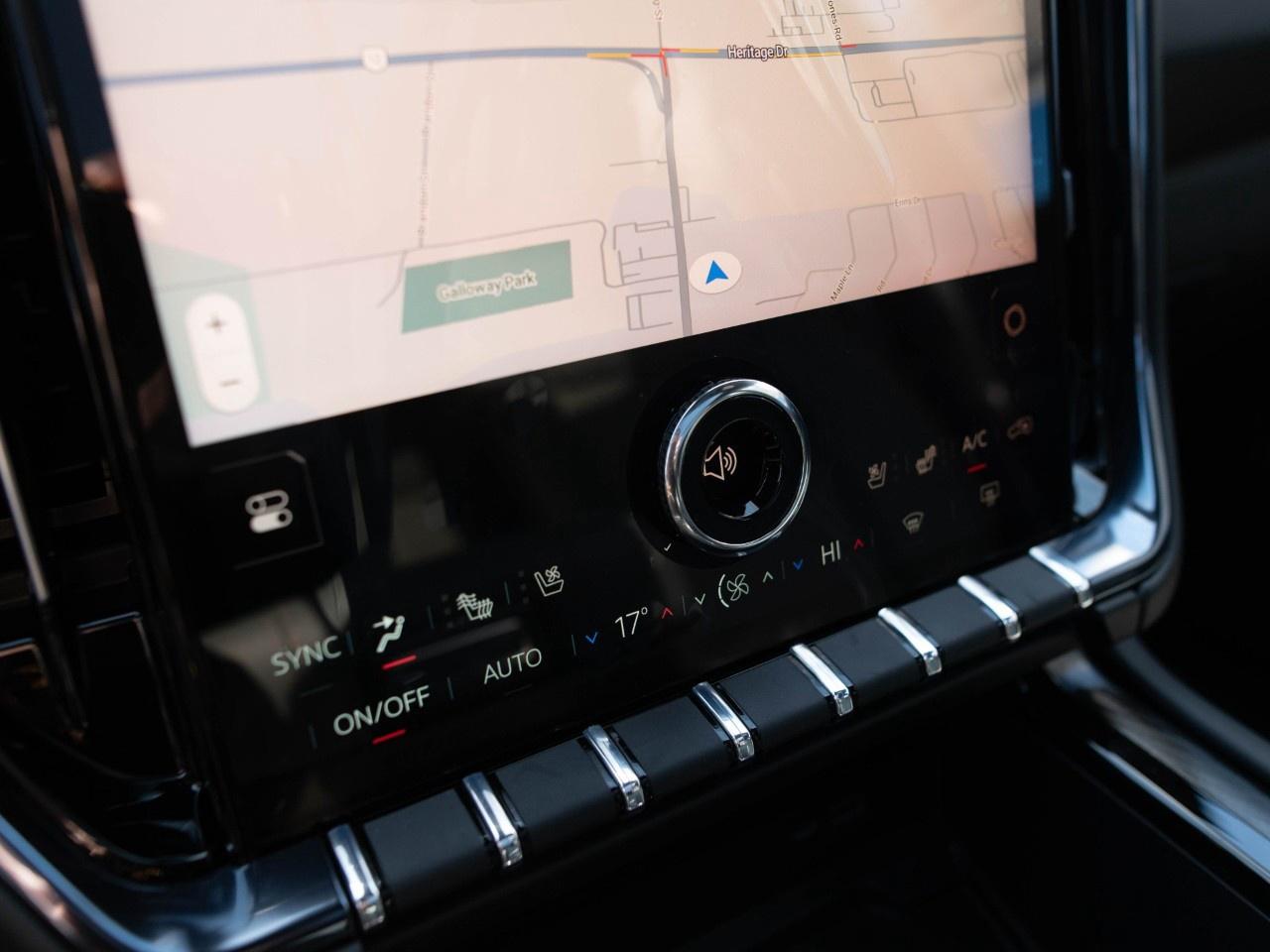 2026 GMC Yukon XL 4WD 4dr AT4 Photo