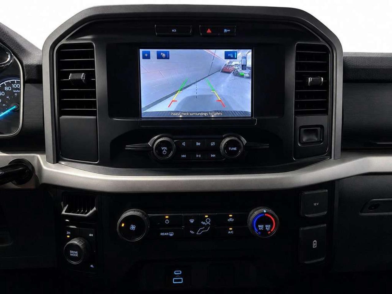 2022 Ford F-150 XLT SUPERCREW 4x4   3.5L ECOBOOST   NAVI   Heated Seats   CarPlay   Remote Start   Backup Cam Photo