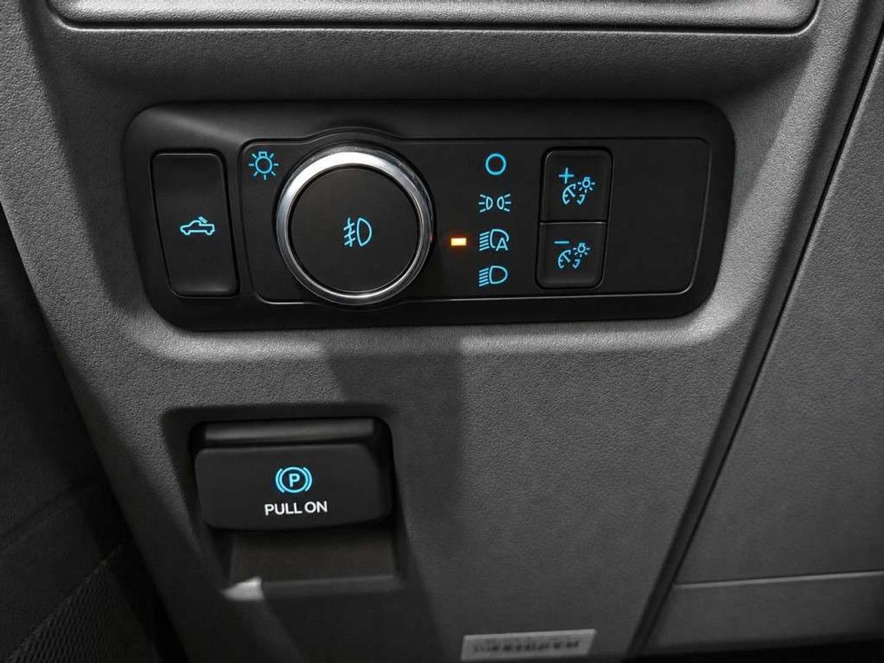 2022 Ford F-150 XLT SUPERCREW 4x4   3.5L ECOBOOST   NAVI   Heated Seats   CarPlay   Remote Start   Backup Cam Photo