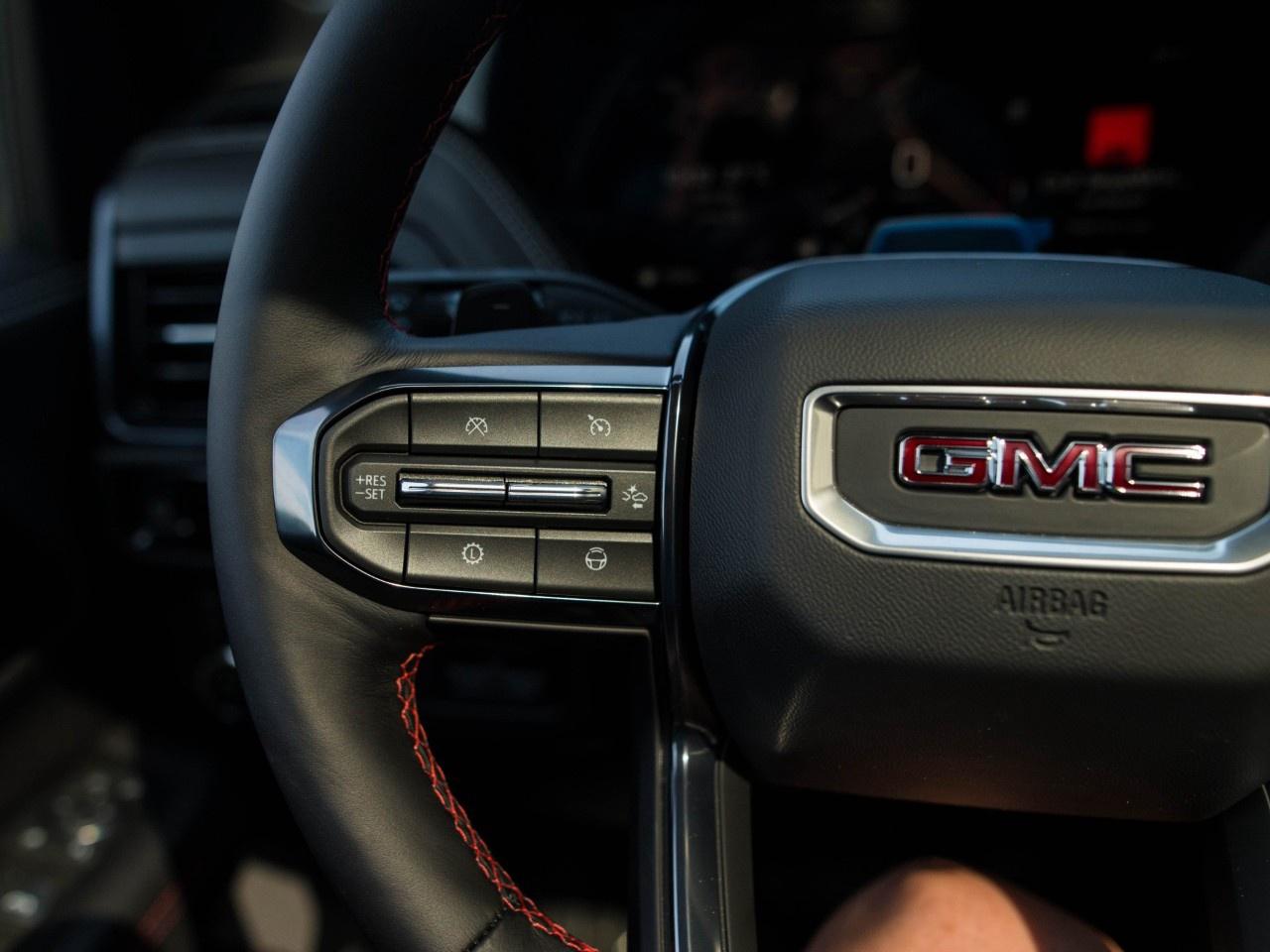 2026 GMC Yukon 4WD 4dr AT4 Ultimate Photo