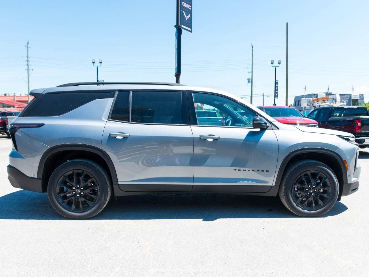 2026 Chevrolet Traverse AWD 4dr LT Photo