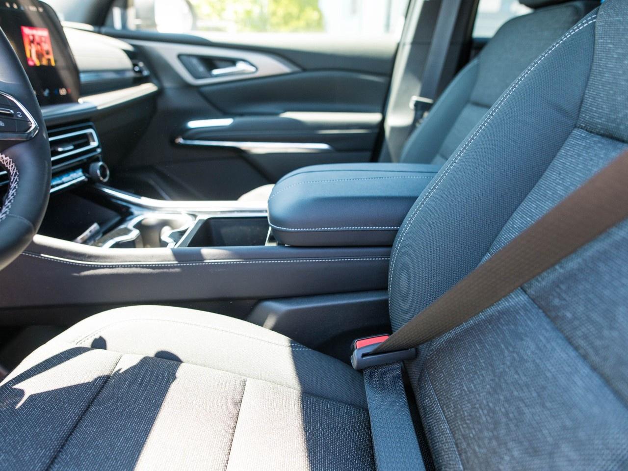 2026 Chevrolet Traverse AWD 4dr LT Photo