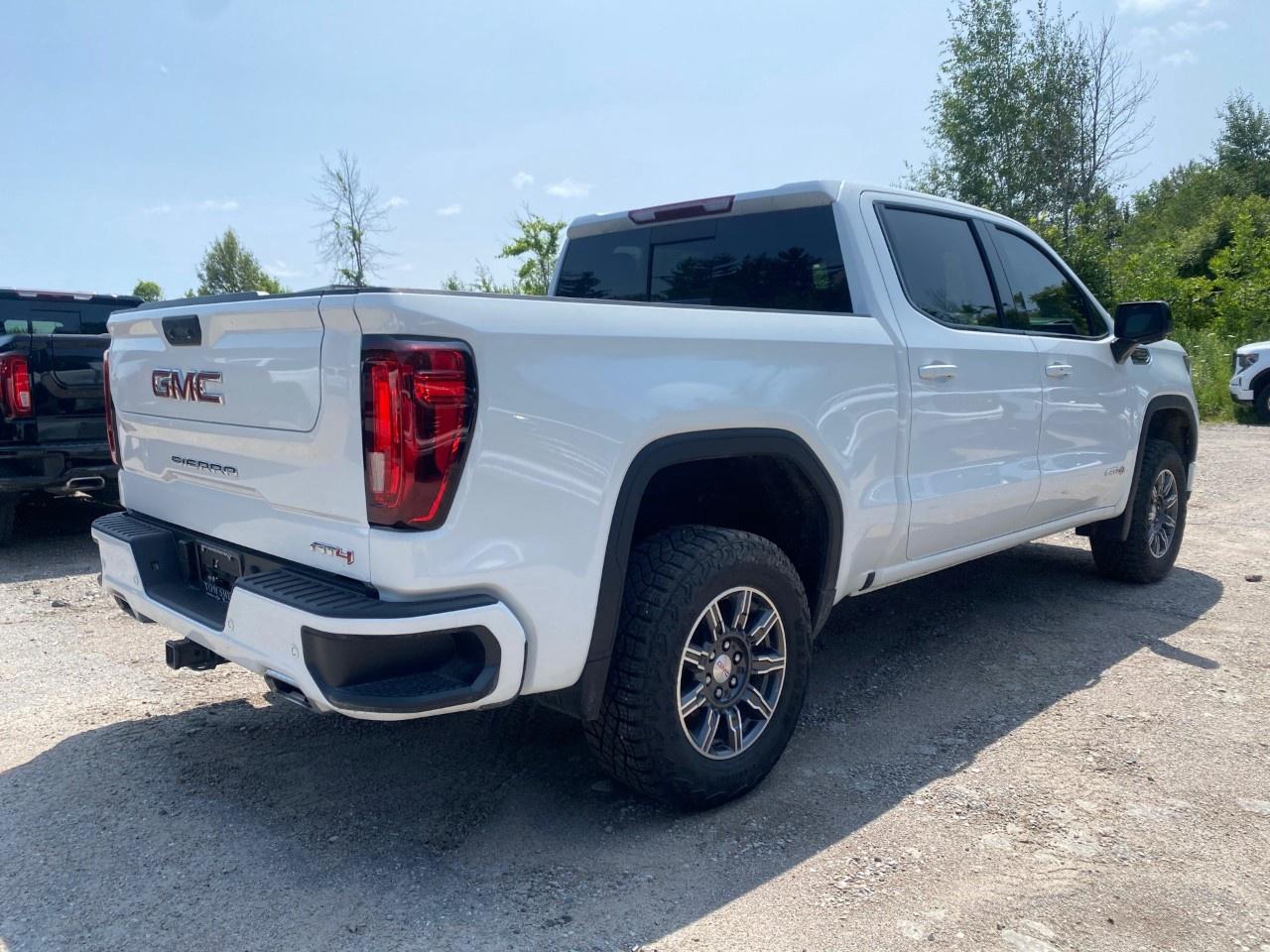 2025 GMC Sierra 1500 Crew Cab Short Box 4-Wheel Drive AT4 Photo