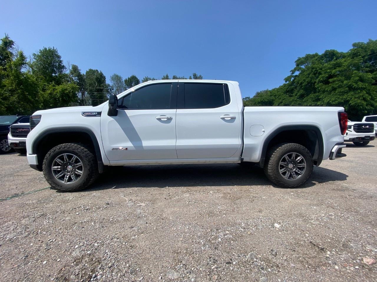 2025 GMC Sierra 1500 Crew Cab Short Box 4-Wheel Drive AT4 Photo