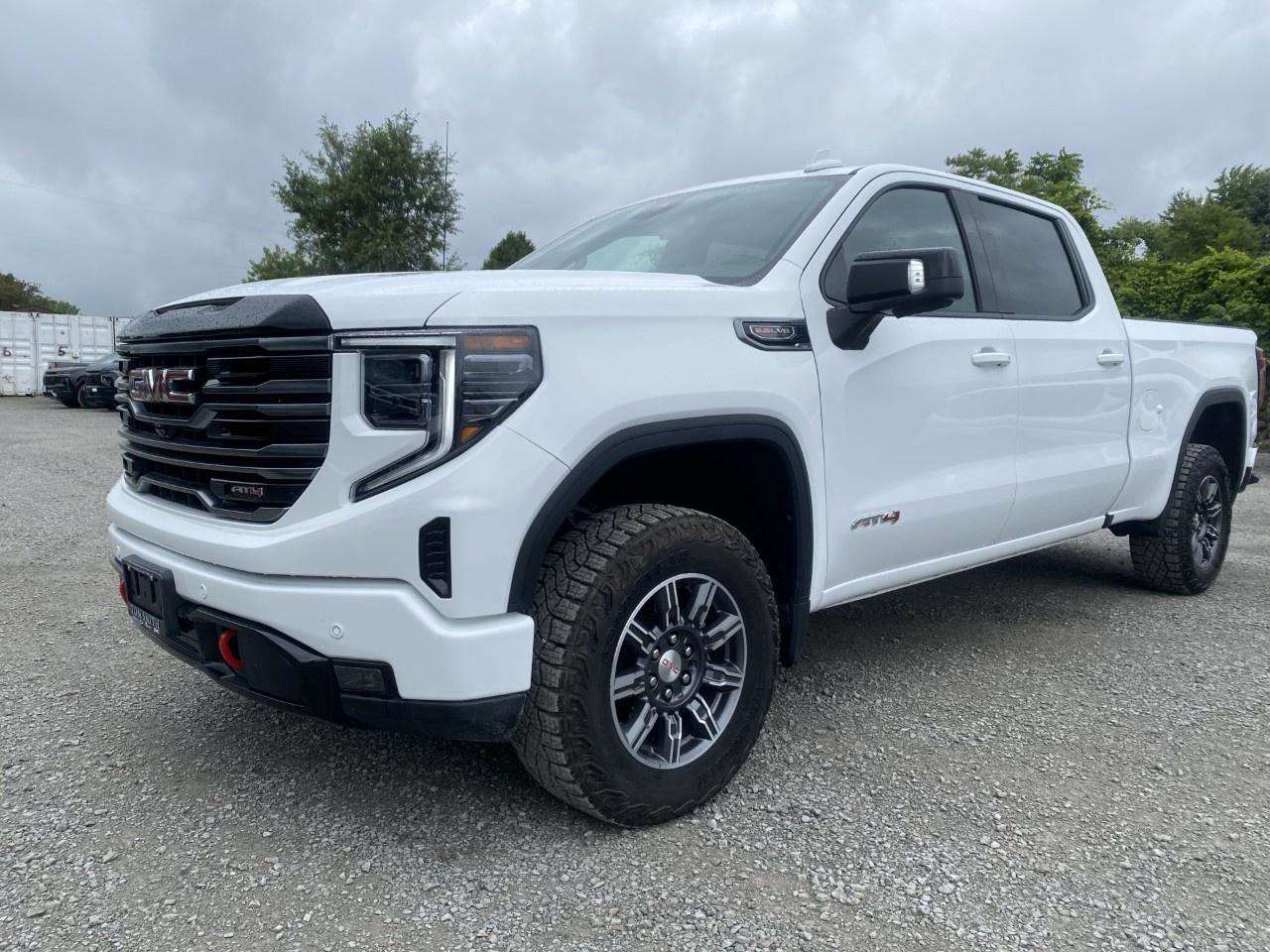 2026 GMC Sierra 1500 Crew Cab Standard Box 4-Wheel Drive AT4 Photo5