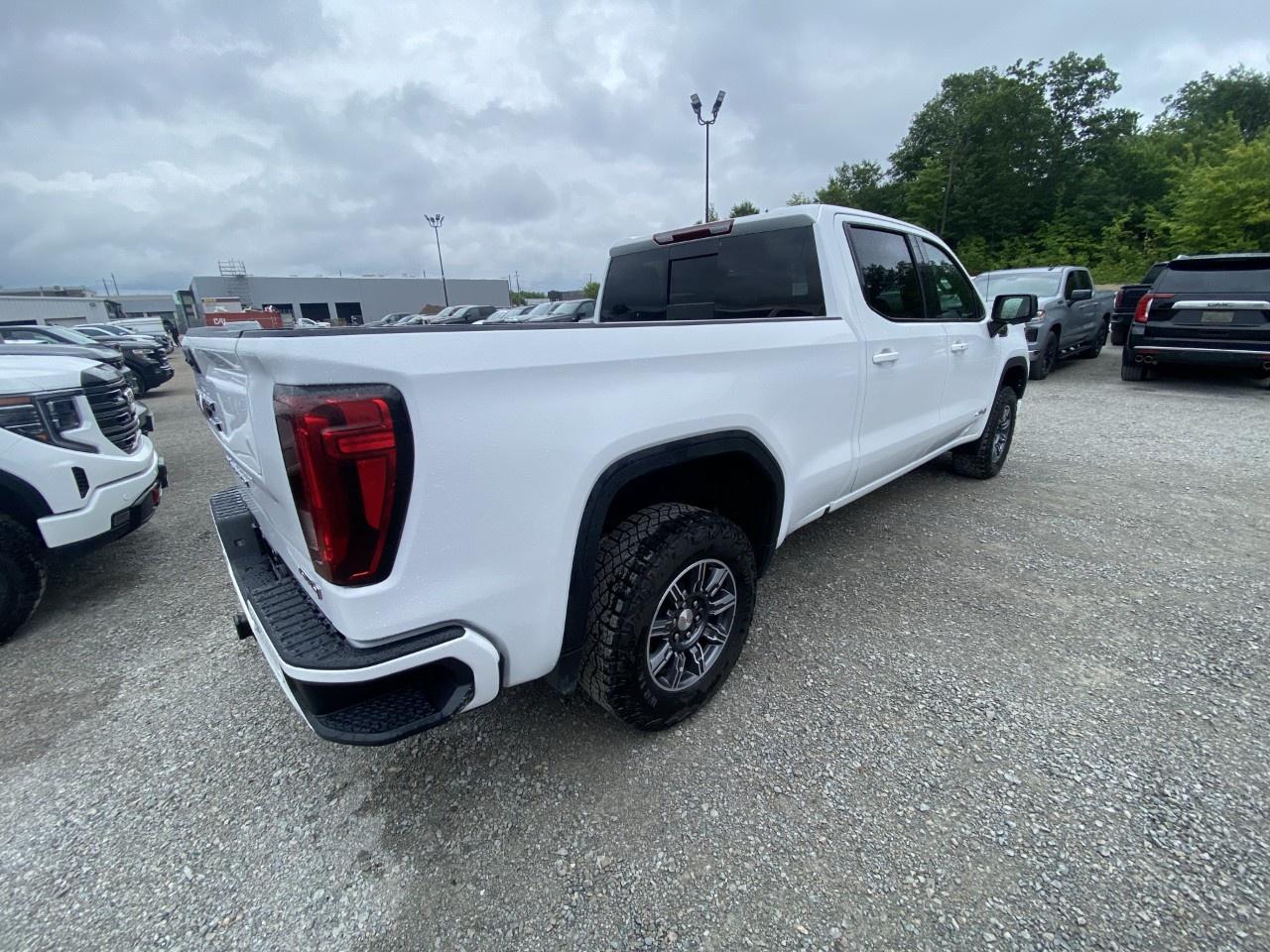 2026 GMC Sierra 1500 Crew Cab Standard Box 4-Wheel Drive AT4 Photo
