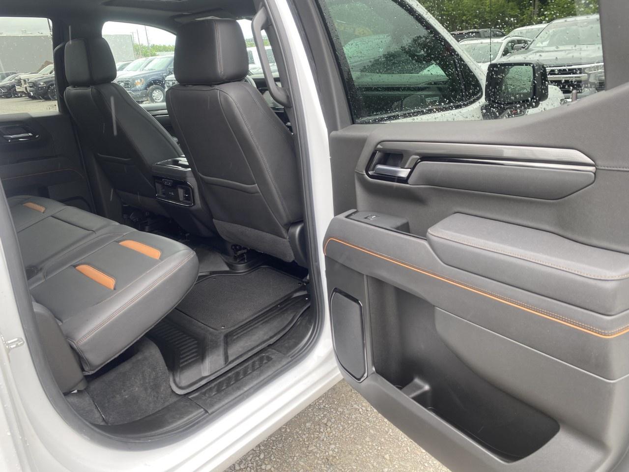 2026 GMC Sierra 1500 Crew Cab Standard Box 4-Wheel Drive AT4 Photo