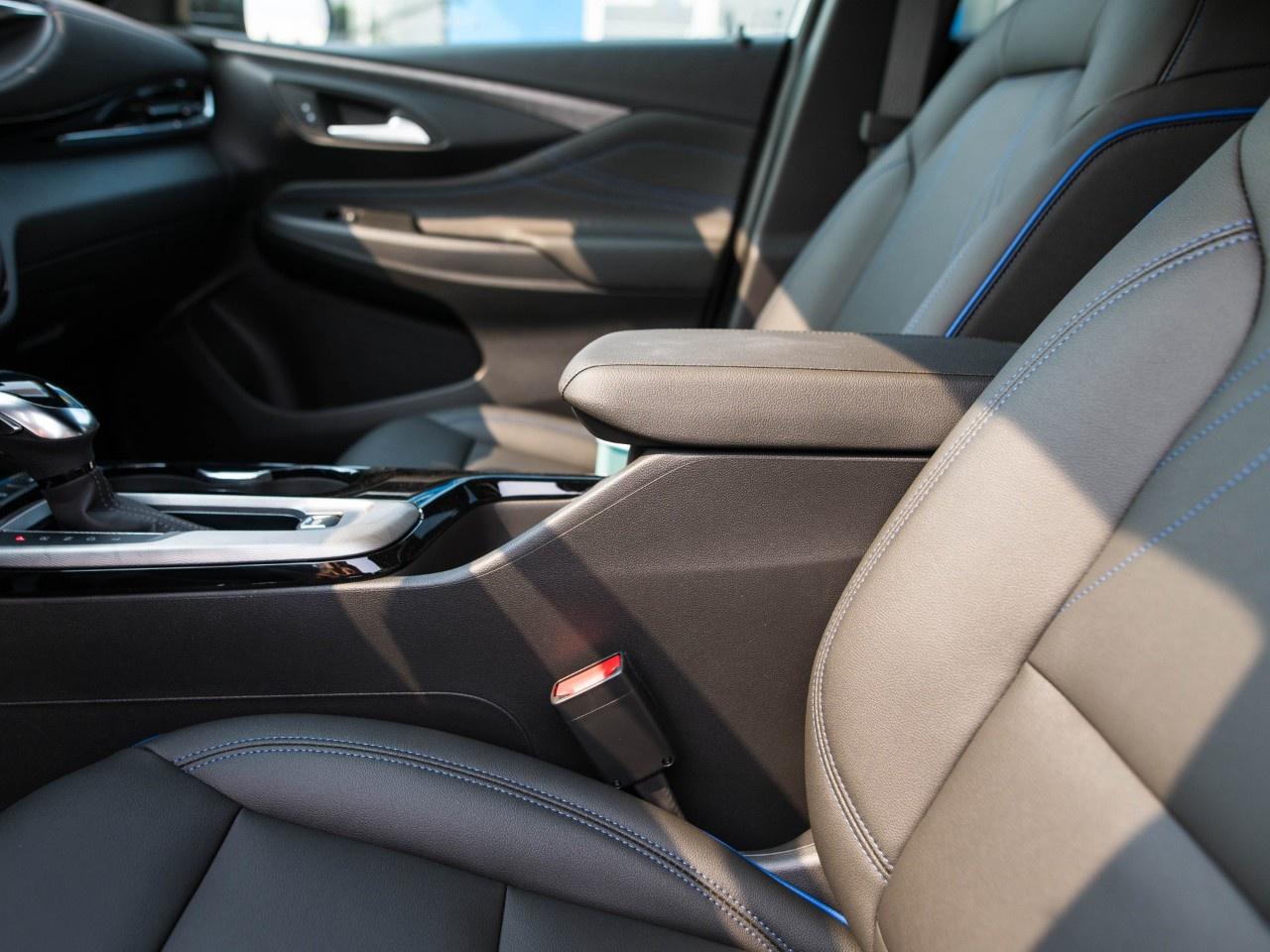 2026 Buick Envista FWD 4dr Sport Touring Photo