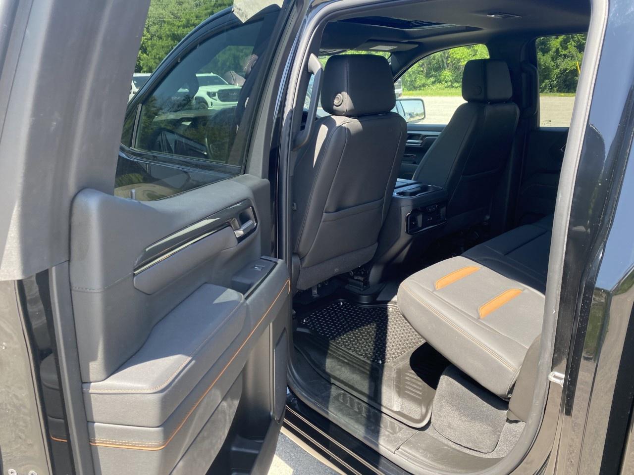 2026 GMC Sierra 1500 Crew Cab Standard Box 4-Wheel Drive AT4 Photo