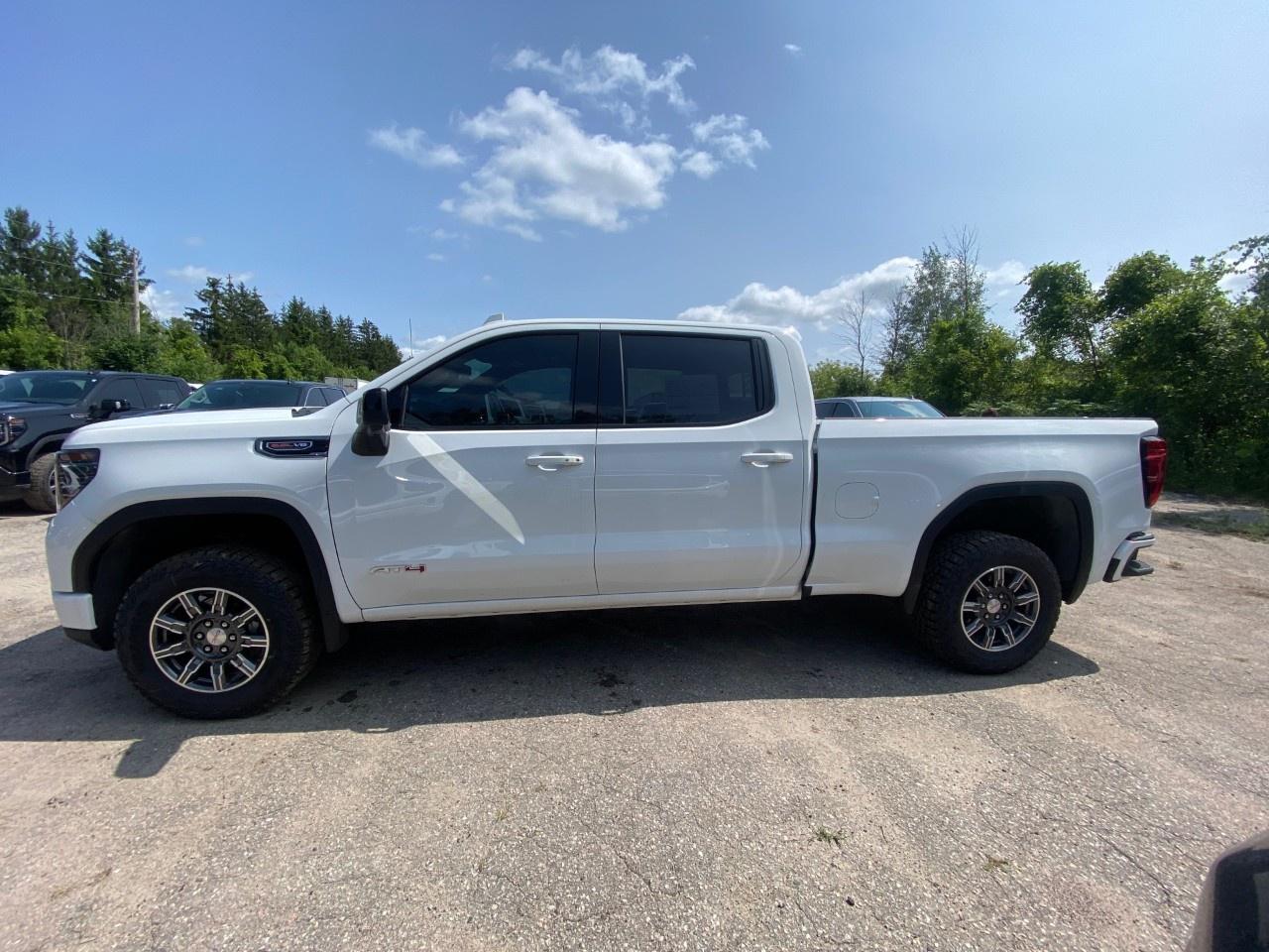 2025 GMC Sierra 1500 Crew Cab Standard Box 4-Wheel Drive AT4 Photo