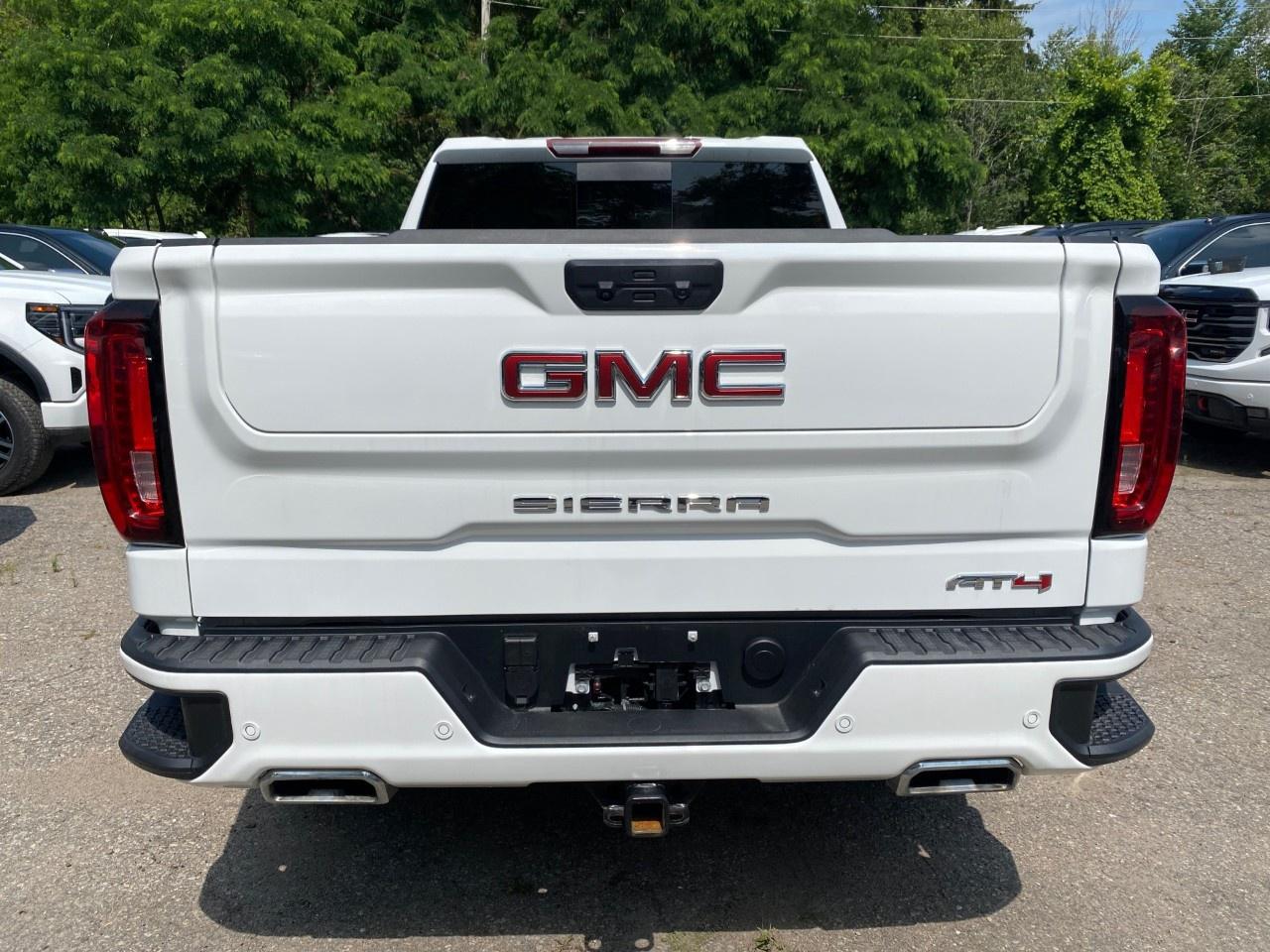 2025 GMC Sierra 1500 Crew Cab Standard Box 4-Wheel Drive AT4 Photo